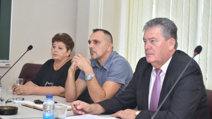 Синдикат и радници “Алумине” изненађени одлуком Владе о продаји фабричког одмаралишта у Баошићима