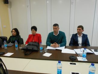 Dogovoreno formiranje radnih grupa za donošenje izmjena i dopuna svih zakona koji se odnose na materijalni i socijalni status zaposlenih u lokalnoj samoupravi upravi i javnim službama Republike Srpske