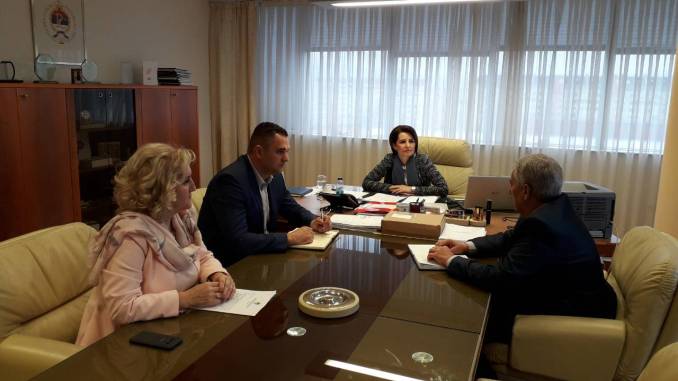 Горан Савановић разговарао са представницима Министарства трговине и туризма о нерадној недјељи
