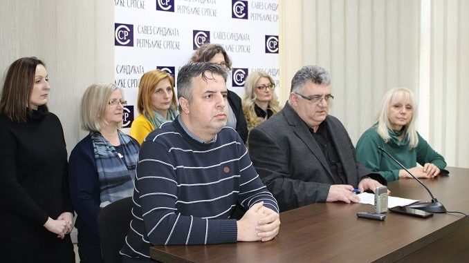 Драган Гњатић: Изједначавање платних коефицијената, па тек онда повећање плата