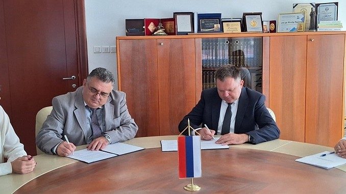 Потписан Посебни колективни уговор за запослене у области високог образовања и студентског стандарда Потписан Посебни колективни уговор за запослене у области високог образовања и студентског стандарда