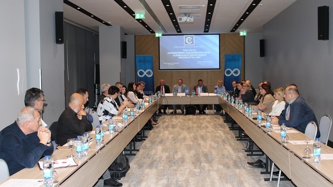 Сви радници у Српској требају имати право на организоване превентивне љекарске прегледе