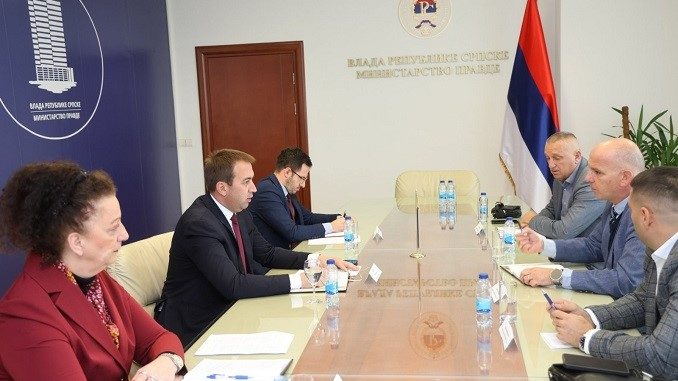 Petrović i Selak razgovarali o položaju zaposlenih u pravosudnim institucijama Petrović i Selak razgovarali o položaju zaposlenih u pravosudnim institucijama