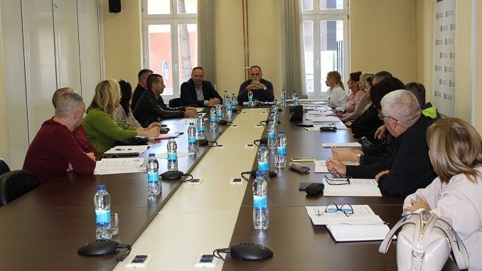 Sindikat zdravstva i socijalne zaštite traži povećanje cijene rada Sindikat zdravstva i socijalne zaštite traži povećanje cijene rada