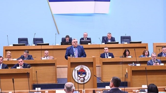 Реализован Споразум - Усклађене и повећане плате у образовању и култури