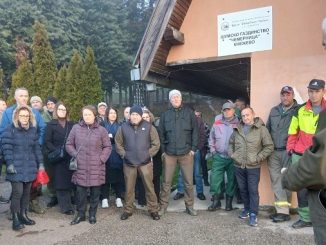 Радници  ШГ „Чемерница“ четврти дан у штрајку