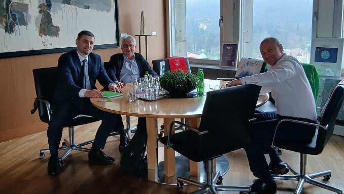 Синдикати НЛБ Групе јачају сарадњу и заштиту права запослених