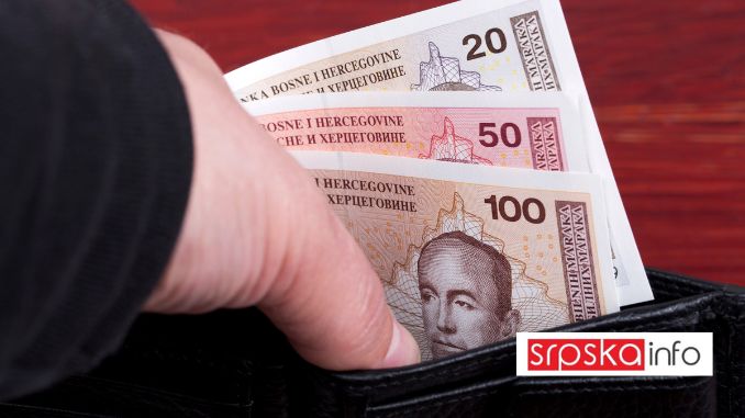 Плата у коверти, радник у проблему "Осионе газде се богате преко радничких леђа"